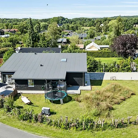 By Forest And In Havhusene Hornslet