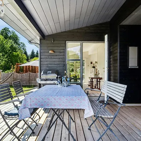 Σπίτι διακοπών By Forest And In Havhusene *