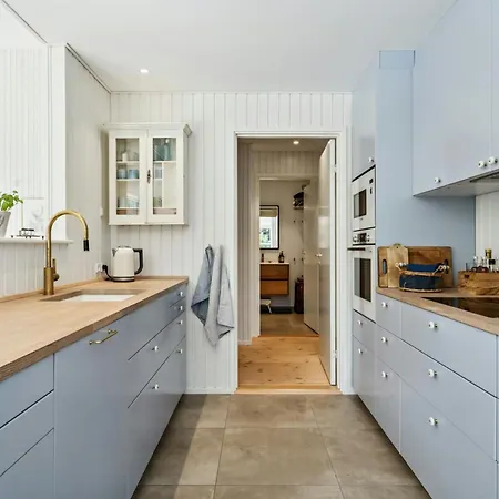 By Forest And In Havhusene * Hornslet