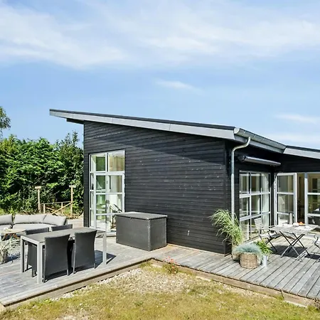 Σπίτι διακοπών By Forest And In Havhusene